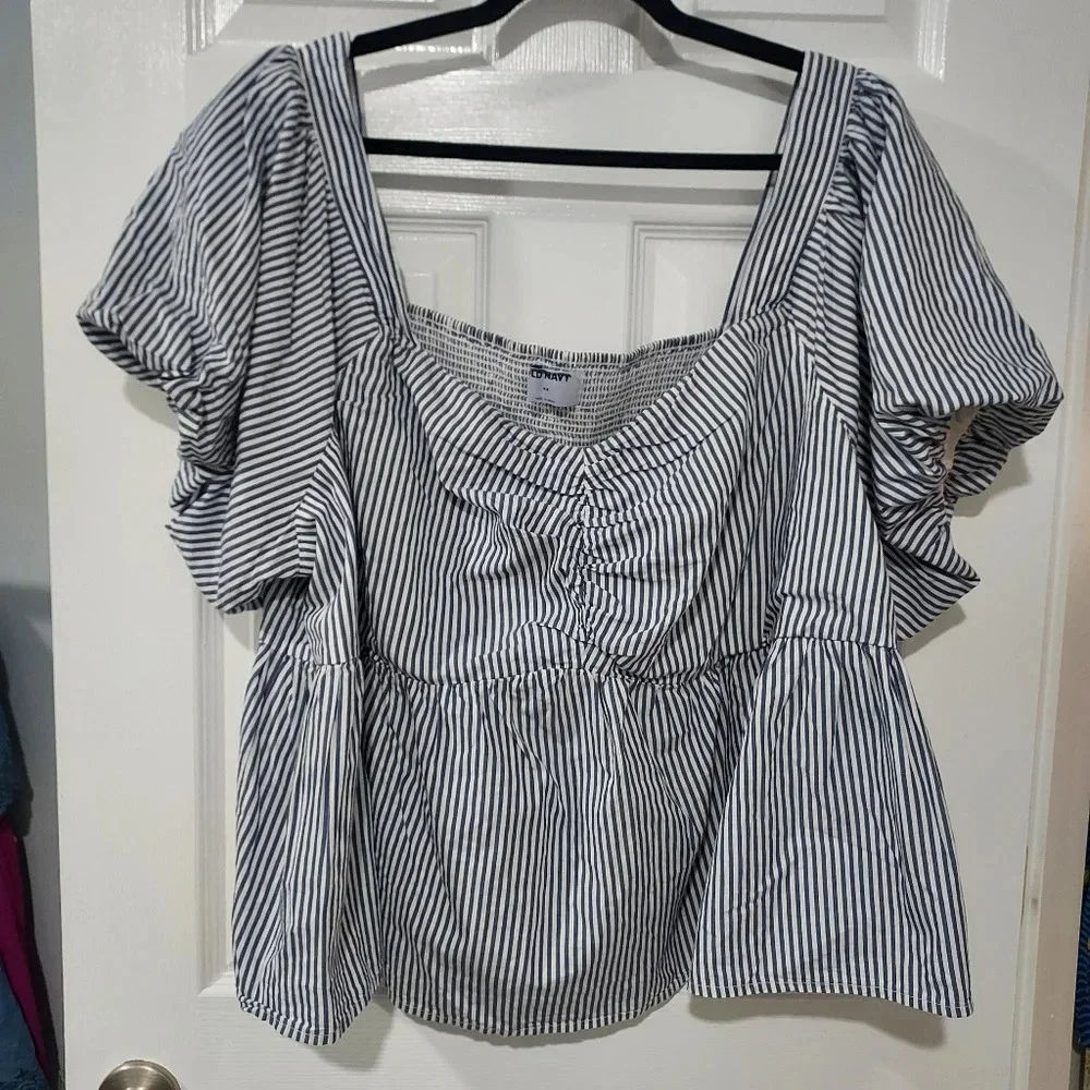 NWOT Old Navy Blue and White Striped Puff Sleeve Babydoll Blouse in Size 4X